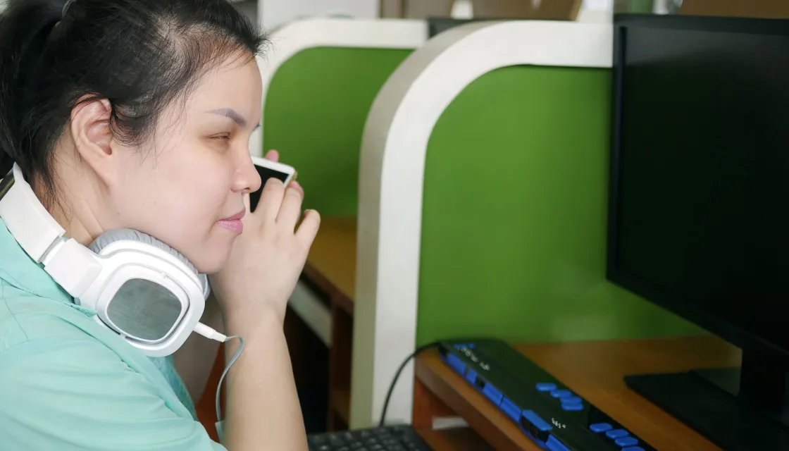 Woman uses a screen reader during a usability test